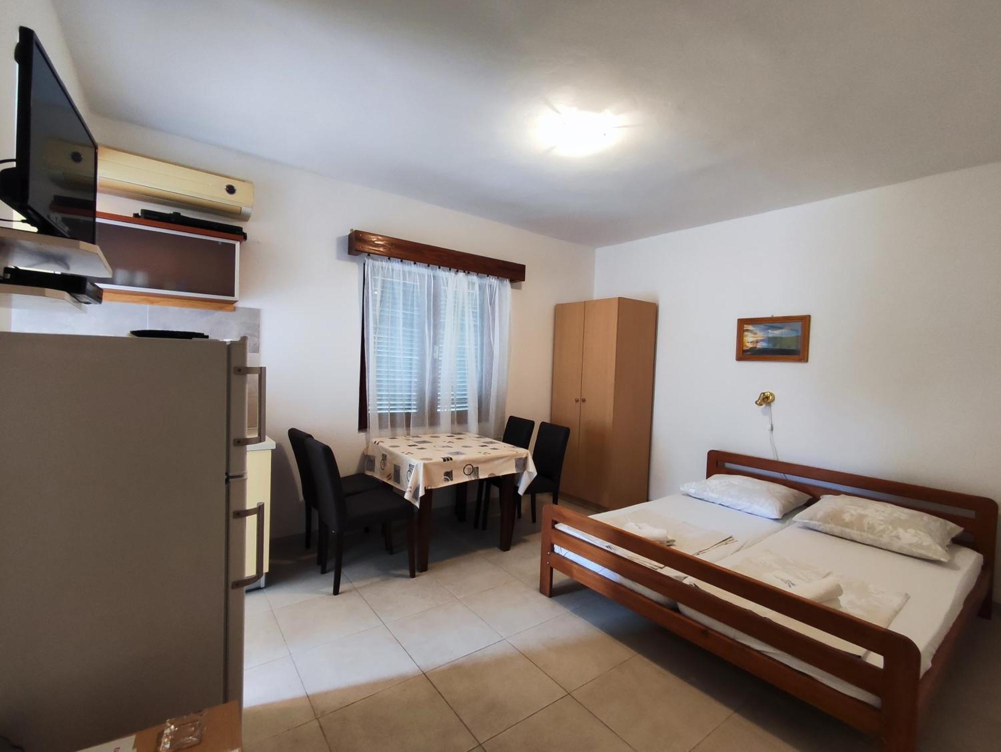 Apartmani Ivandic Murter Kamer foto